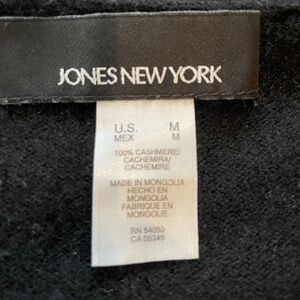 Jones NY 100% cashmere sweater